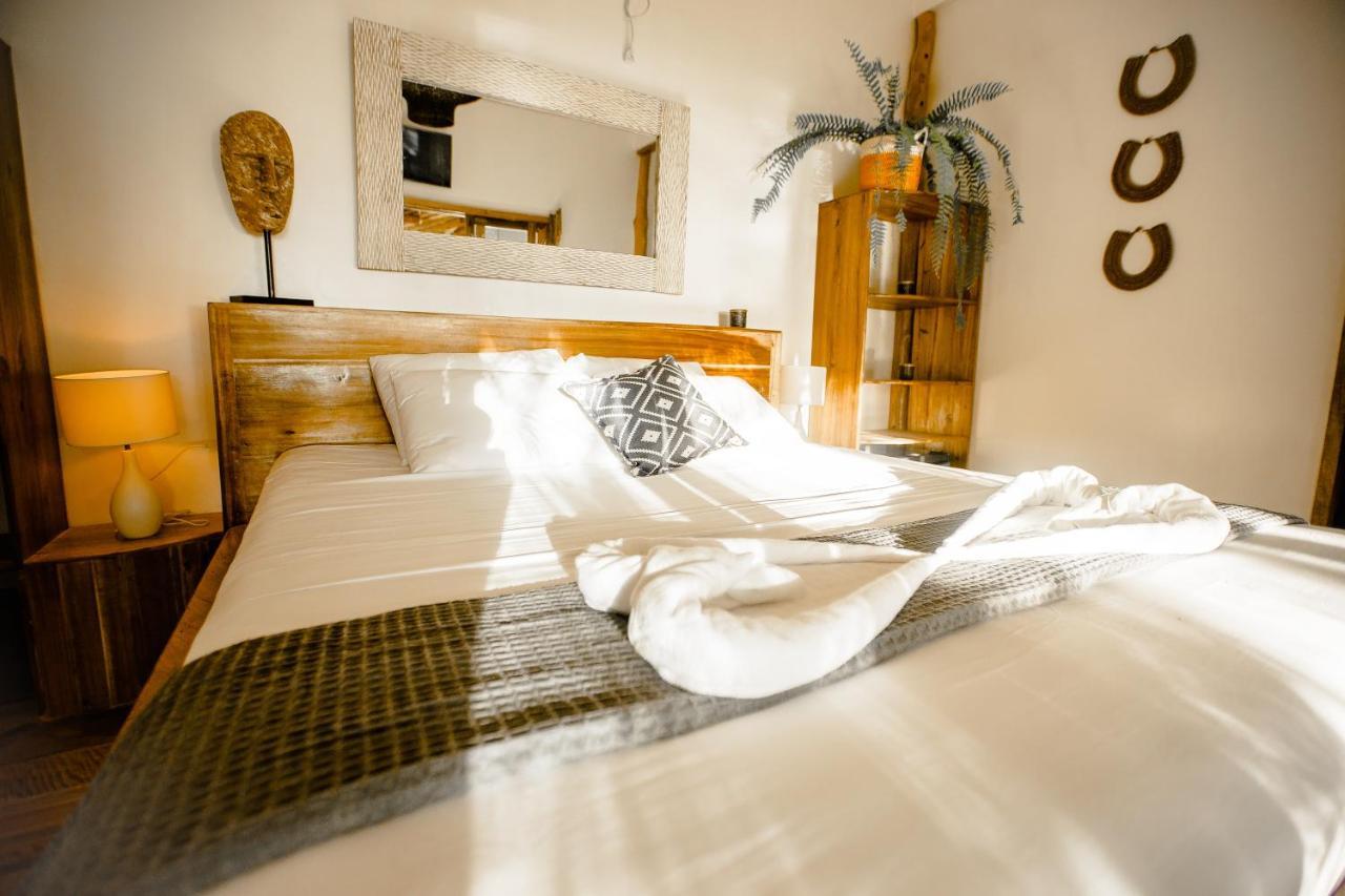 Maligaya Beach Bungalows Ель-Нідо Екстер'єр фото